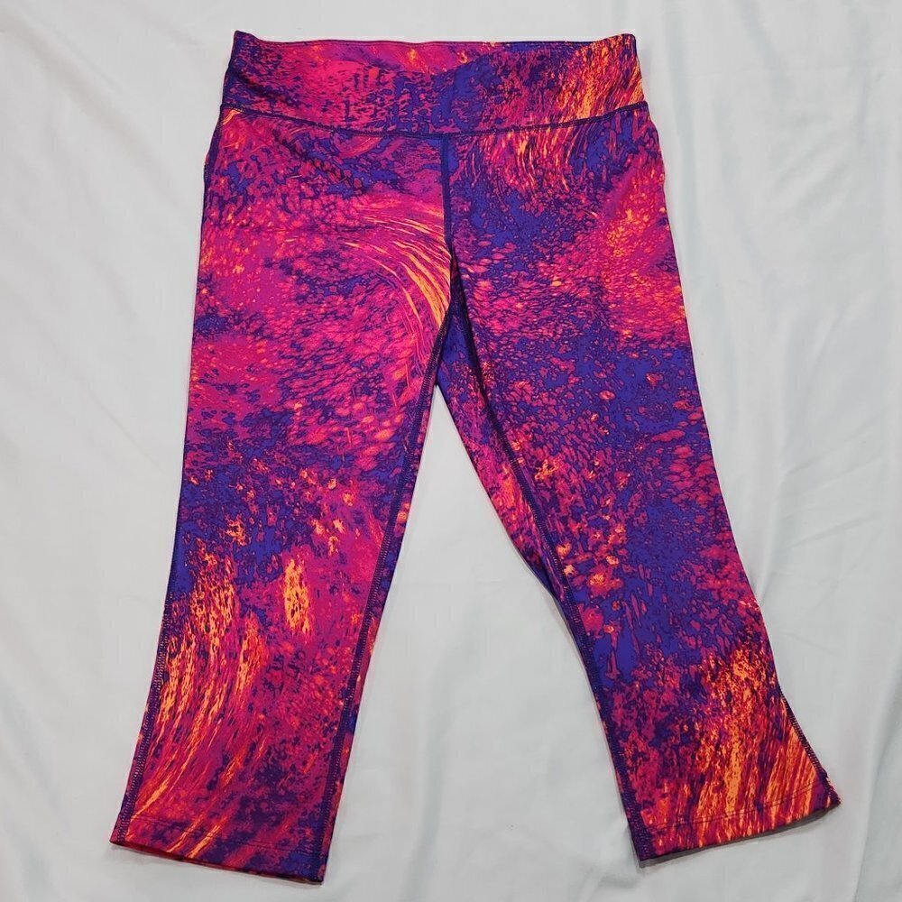 Exersion Medium Capri Workout Leggings Bright Pink & Blue